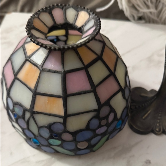 Stained Glass Tiffany-Style candle holder Table Lamp - Multicolor - Picture 5 of 6